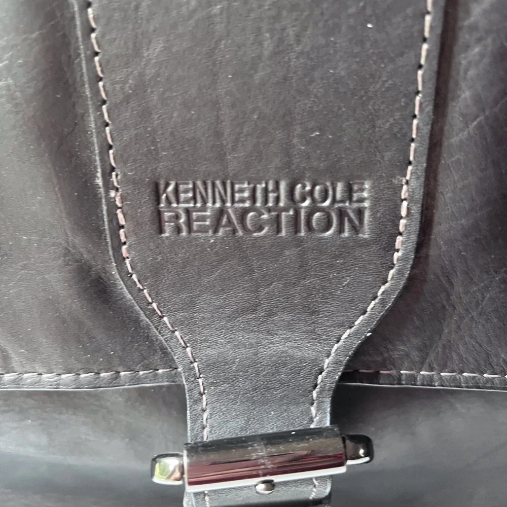 Kenneth Cole Reaction black genuine leather business/laptop bag